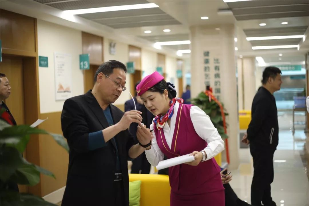 辽宁24小时套医保卡(北京医保卡使用指南)